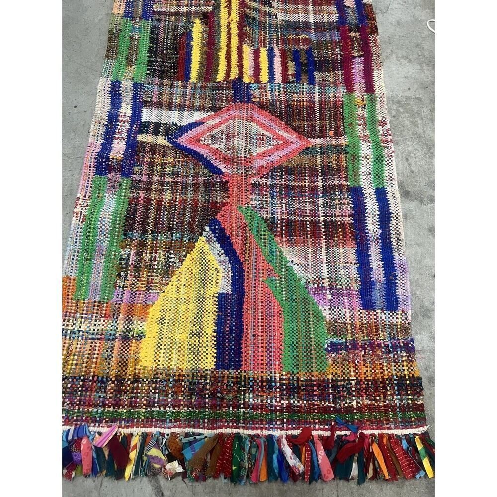 Urban Outfitters Urban Renewal Remnants Holly Rug 3 x 5 Ft - Picture 2 of 4